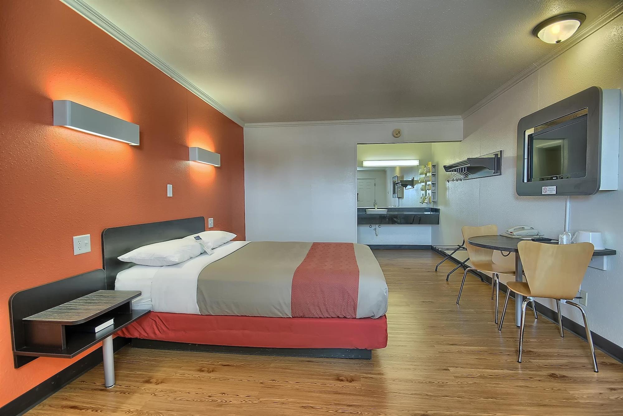 Motel 6-Lima, Oh Luaran gambar