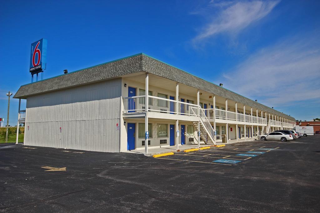 Motel 6-Lima, Oh Luaran gambar